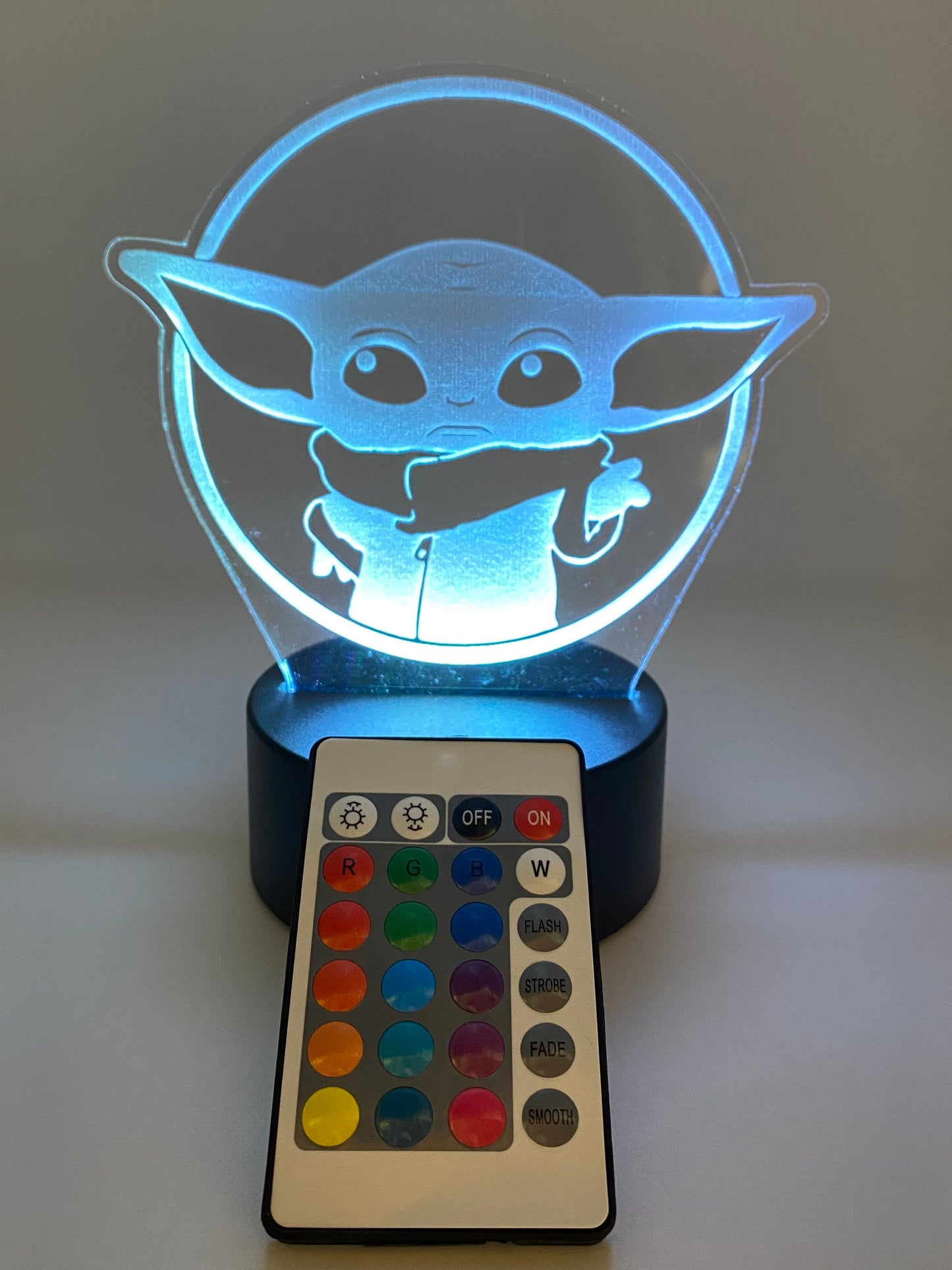 Baby Yoda "Mandalorian"3D LED Lamp / Multi Color / Illusion Laser Cut Art / Personalized Gift / Free Remote and Plug