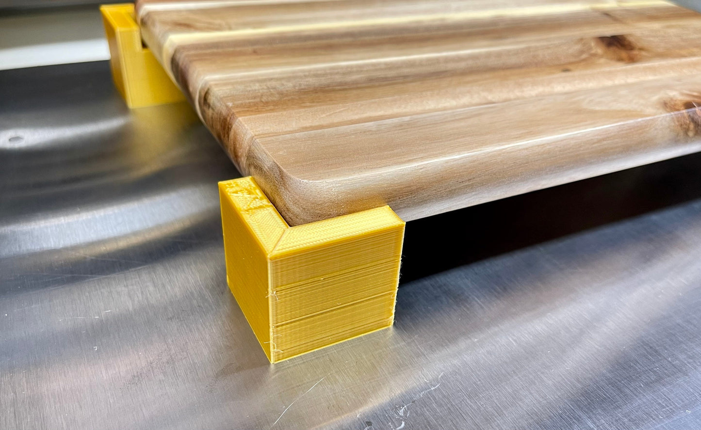 Glowforge Magnetic Bed Risers/SET of 4/20+ Colors/Super Durable/Multi Height adjustable for Laser cutting Machine/3D Printed