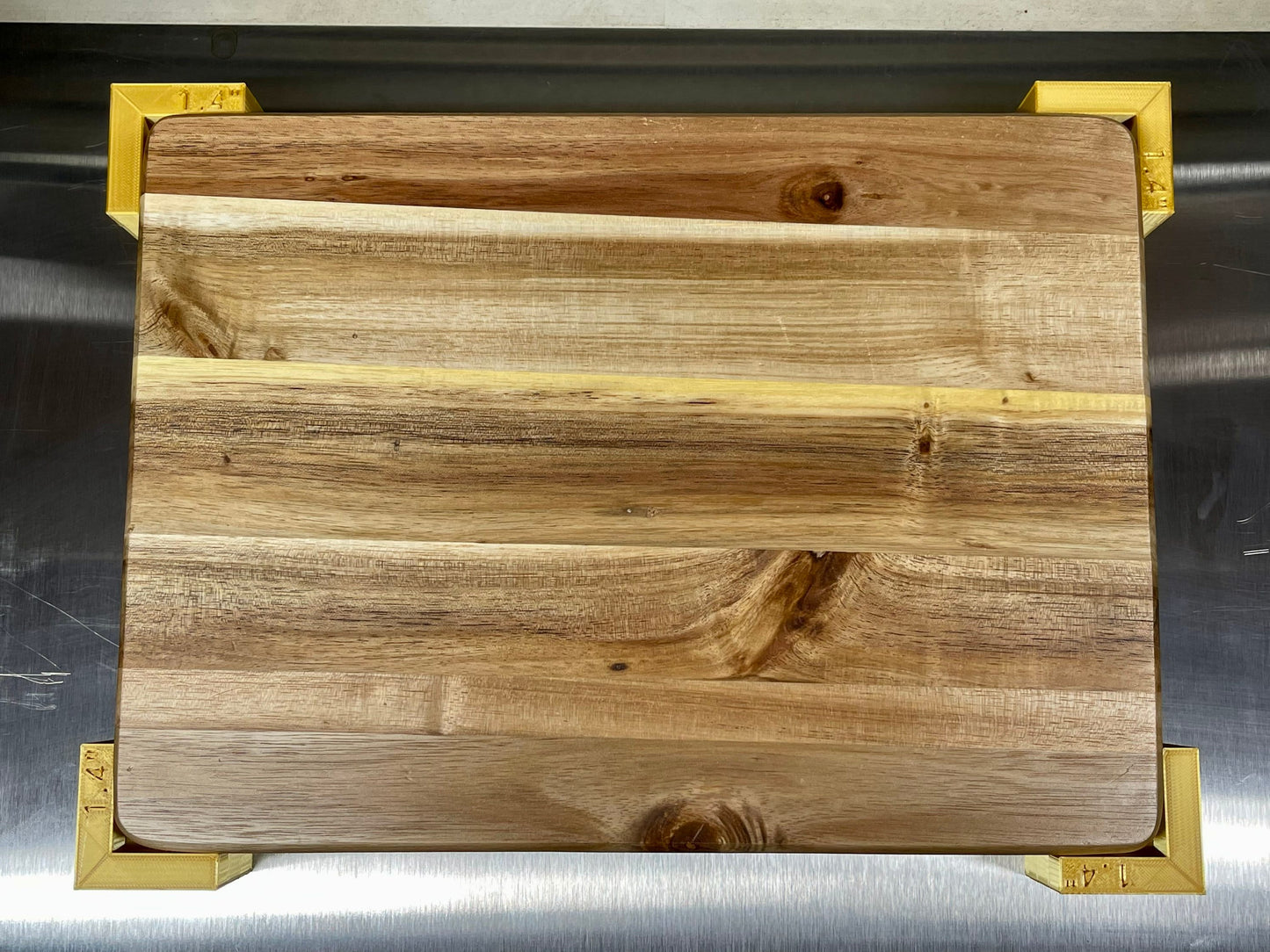 Glowforge Magnetic Bed Risers/SET of 4/20+ Colors/Super Durable/Multi Height adjustable for Laser cutting Machine/3D Printed