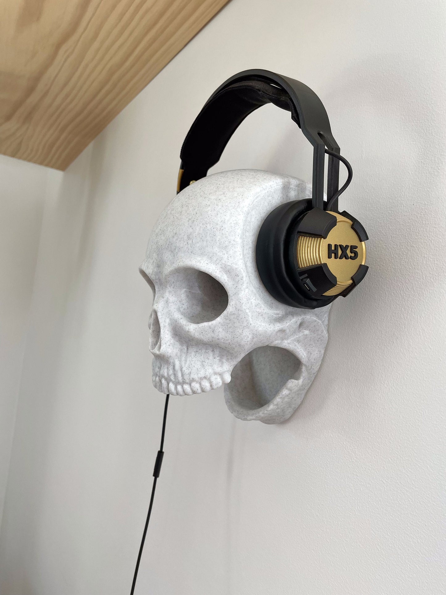 Multi Purpose 3D Printed Skull Holder/Custom Color/Great Gift for a Gamer /Headphone holder, Pen Holder, Dice Tower, Controller Holder