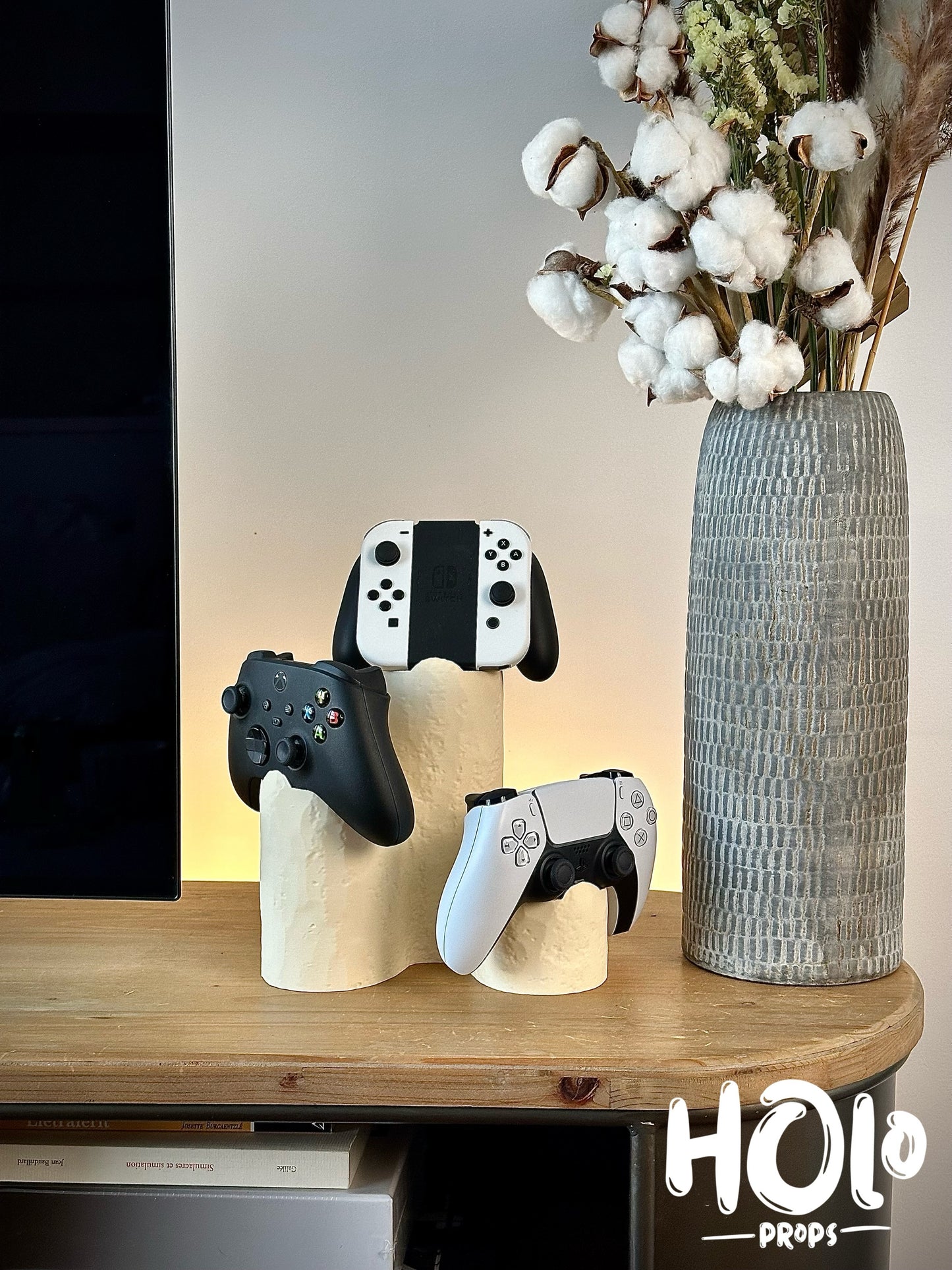 3D Printed Modern Triple Controller Stand / Custom Color / Great Gift for that Gamer / Available in 2 Finishes  Controller Holder