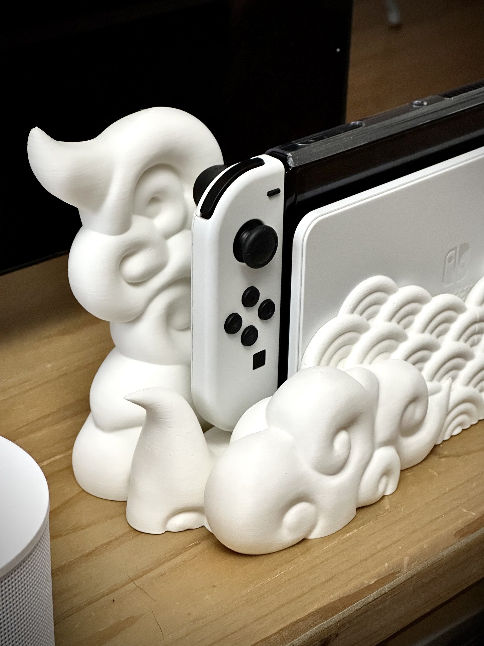 3D Printed Nintendo Japanese Cloud Dock - CLASSIC & OLED VERSIO – Fatastic Plastics Jax